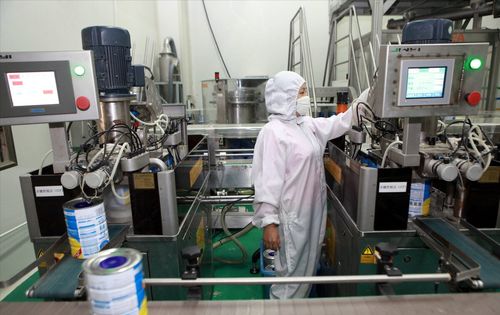 為何同一罐奶粉超市賣180，網(wǎng)上只賣90？奶粉廠離職員工揭開套路